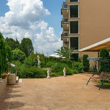 Apartament Furnished 1bdr With Pool View Uq *
